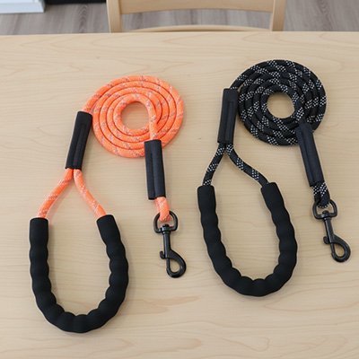 Longe pour chien orange ou noire